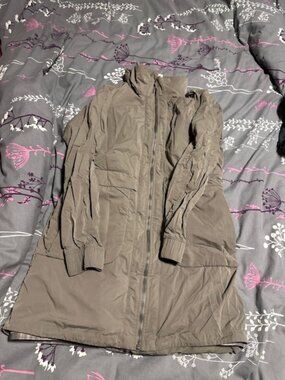 Lululemon keep on trek 3 in 1 jacket